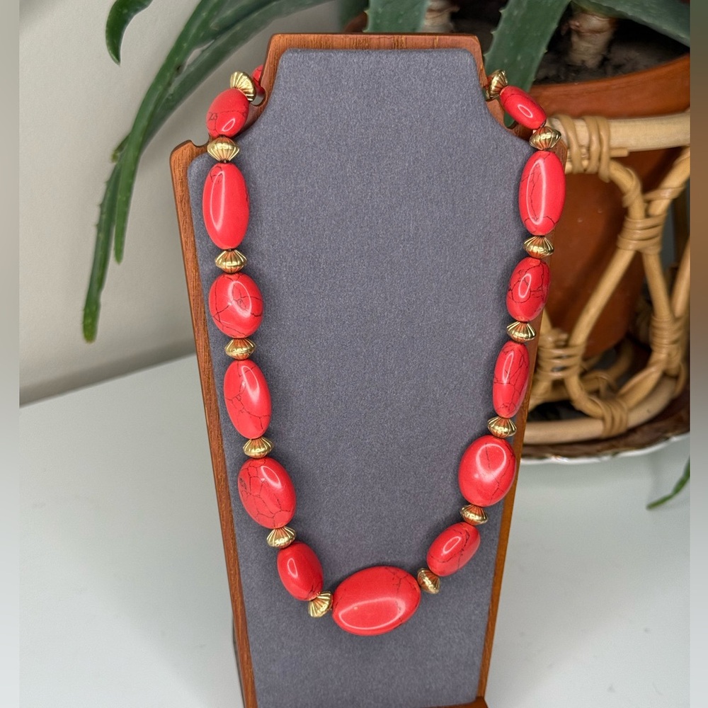 Vintage Ralph Lauren Red Beaded Statement Necklace Gold Tone Toggle Clasp 18”